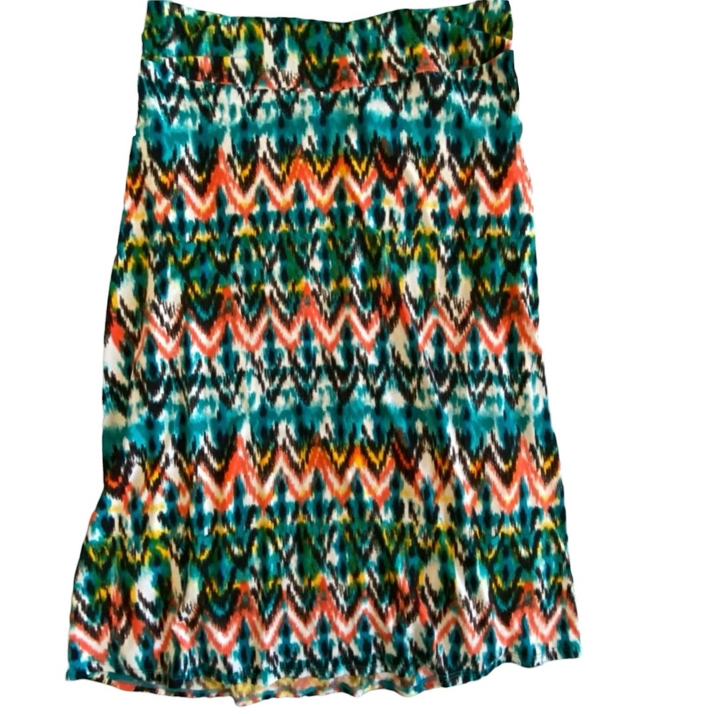 Cato skirt pull on flowy comfy brightly colored skirt 30 - 33 waist